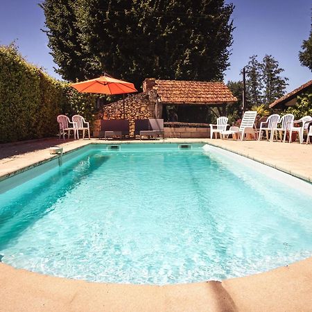 Charming Gite With Pool In Vezac Beynac-et-Cazenac Eksteriør billede