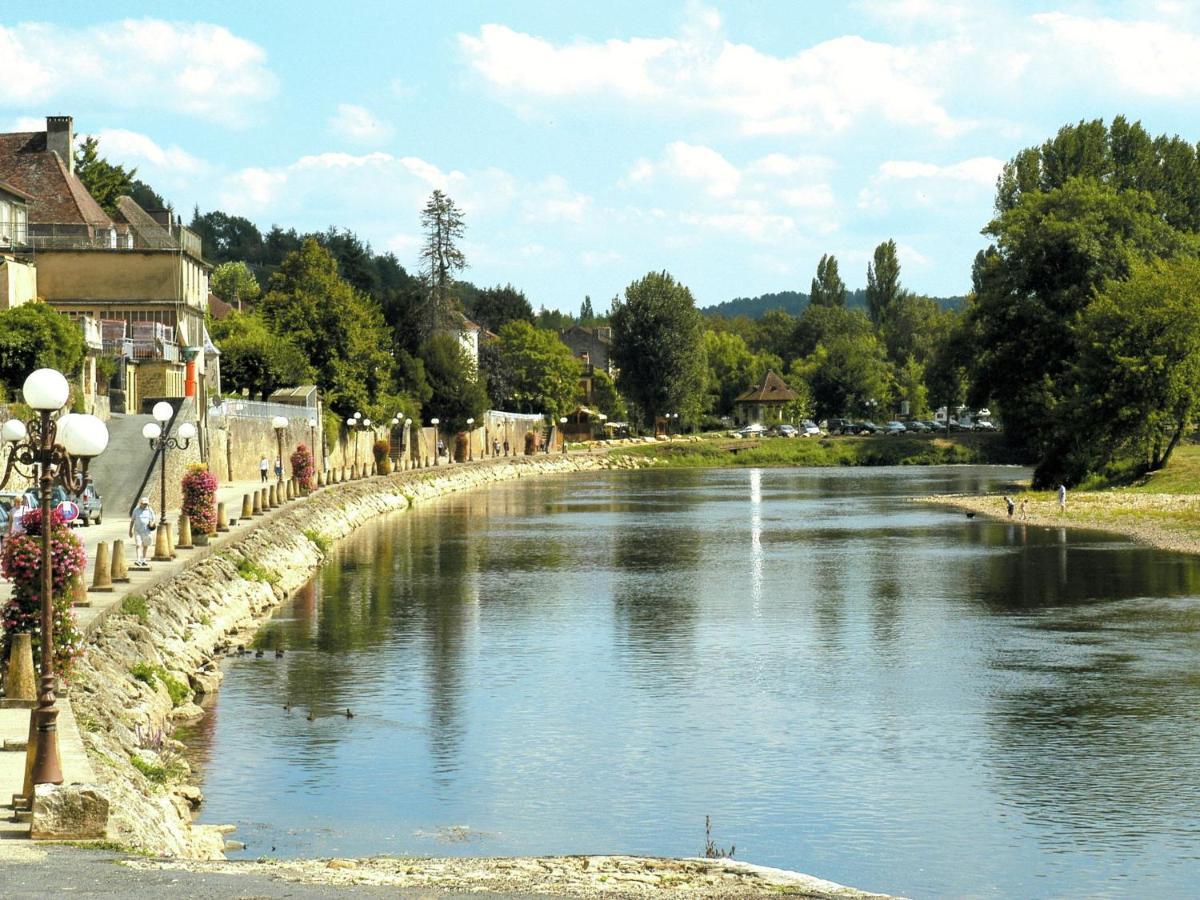 Charming Gite With Pool In Vezac Beynac-et-Cazenac Eksteriør billede