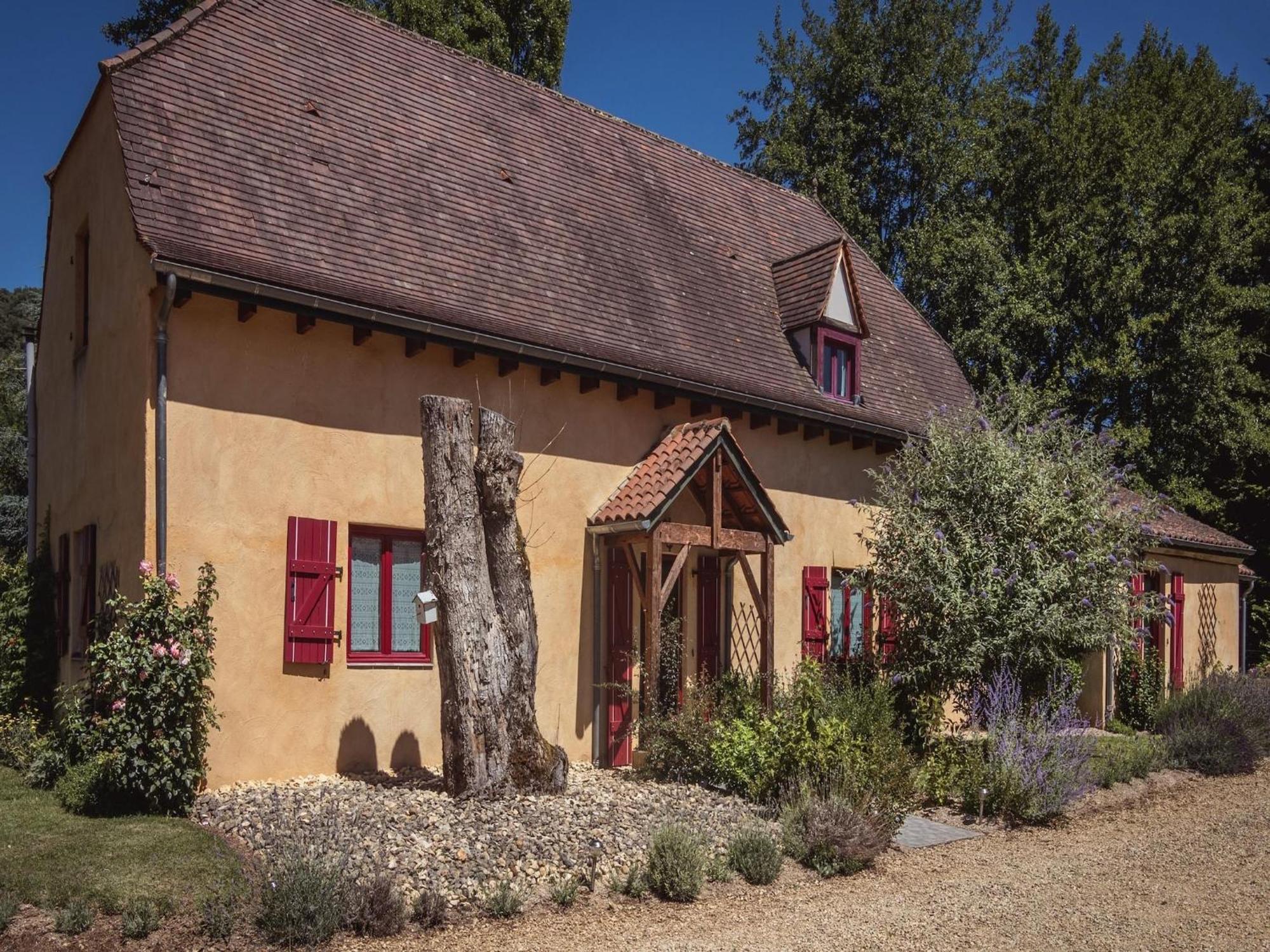 Charming Gite With Pool In Vezac Beynac-et-Cazenac Eksteriør billede